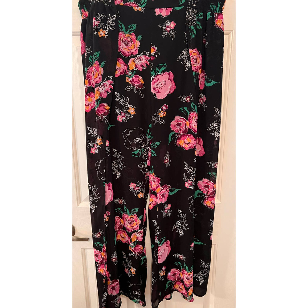 Torrid Floral Chiffon Pants with Shorts Size 1 29" Long x 18"‎ Waist